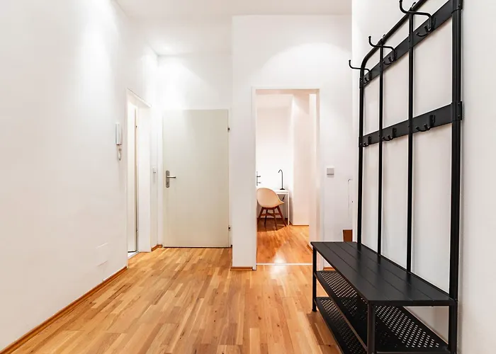 Apartmán Spacious 3-room Apt. 15 Min To The Center Vídeň