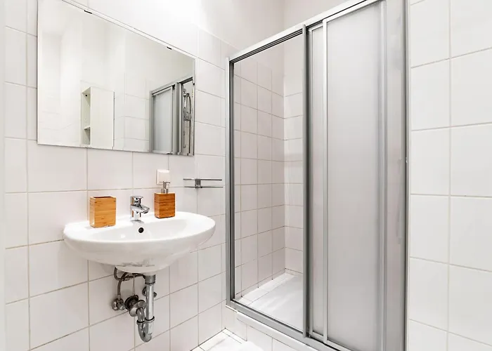 Spacious 3-room Apt. 15 Min To The Center